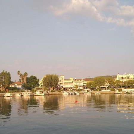 Thea, Agios Andreas Apartment Nea Koroni Exterior foto
